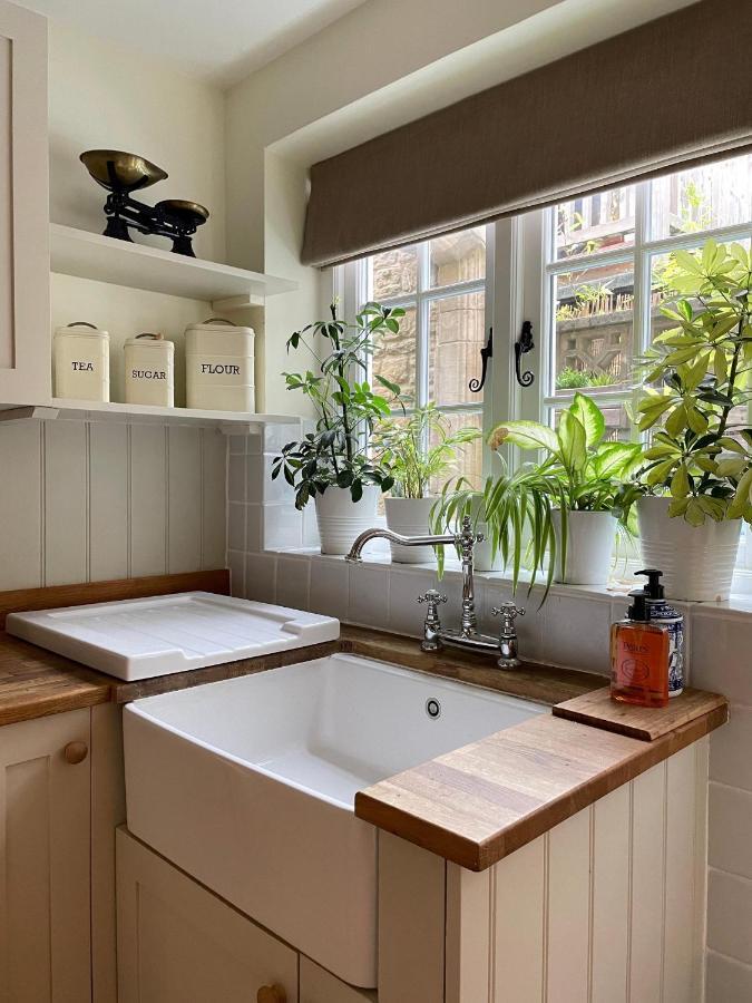 Charming Cottage In The Heart Of Sherborne Sherborne  Luaran gambar
